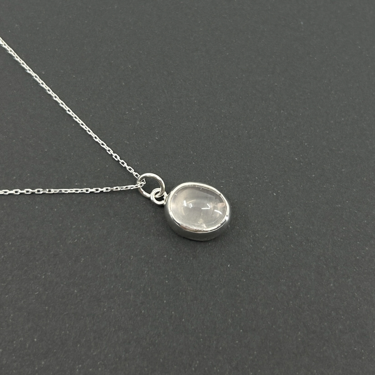 Oval Pembe Kuvars Kolye - Image 3