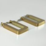 Çelik Gold Renk Dikdörtgen Küpe