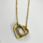 Çelik Gold Renk İç İçe Geçen Geometrik Halkalar Kolye