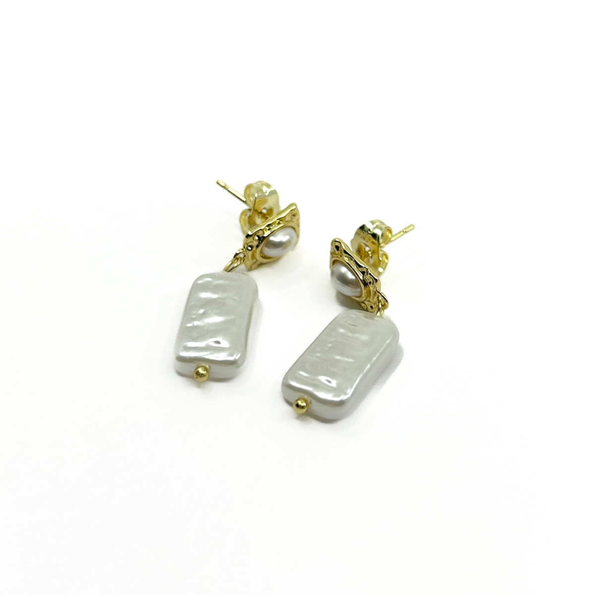 Xuping Gold Renk Sallantılı Barok İnci Küpe - Image 1