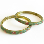 Yeşil Mineli Çiçek Motifli Kelepçe Bilezik