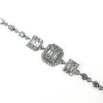 Üç Sıra Baget Yuvarlak Taşlı Zincir Bileklik