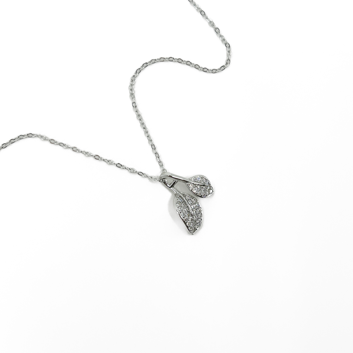 Zirkon Taşlı Yaprak Kolye - Image 4