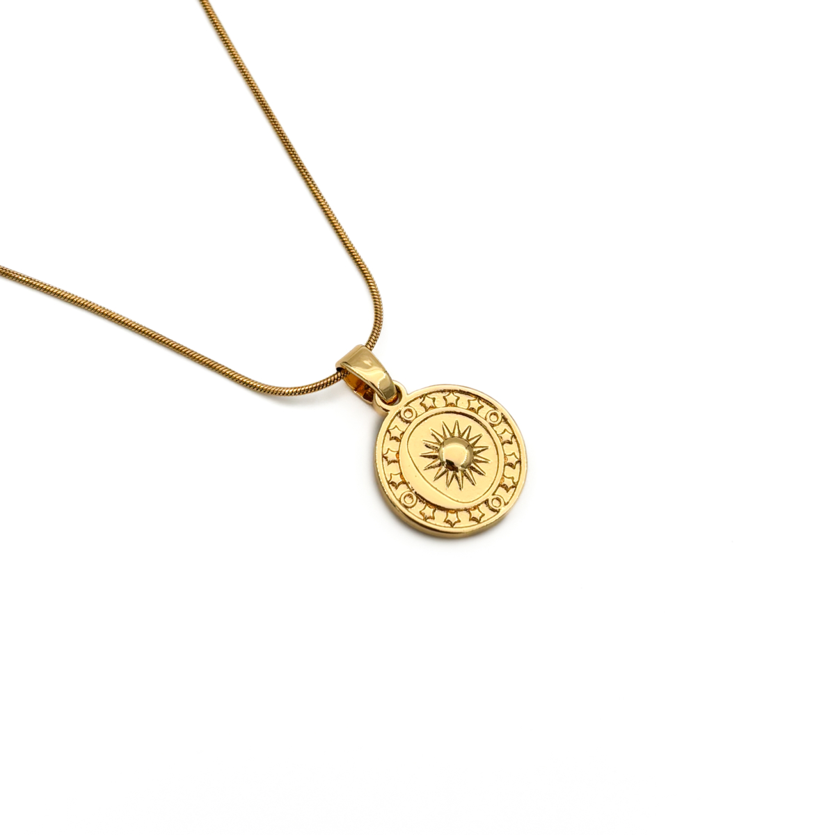 Çelik Gold Renk Güneş Figürlü Yuvarlak Madalyon Kolye