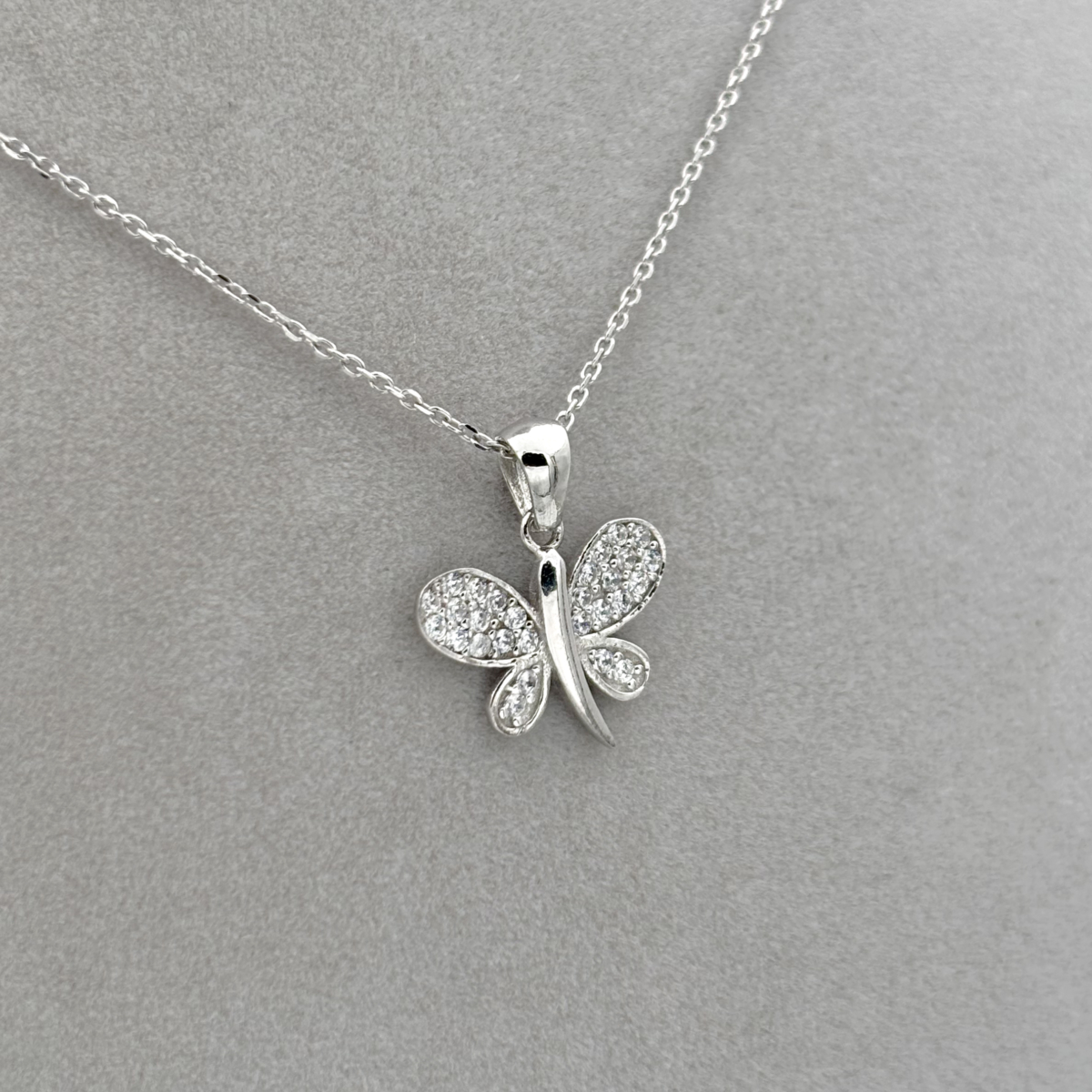 Zirkon Taşlı Kelebek Kolye