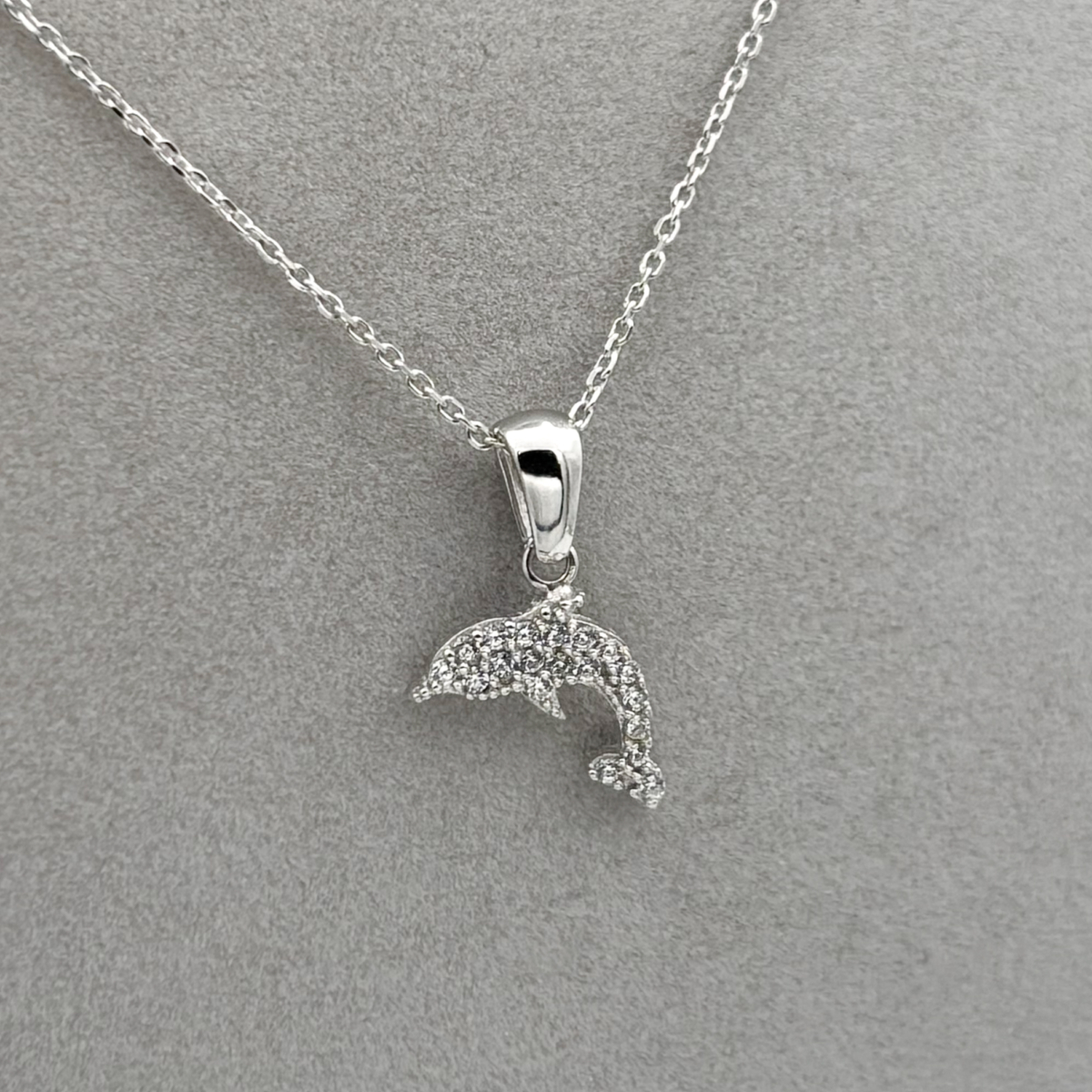 Zirkon Taşlı Minimalist Yunus Kolye