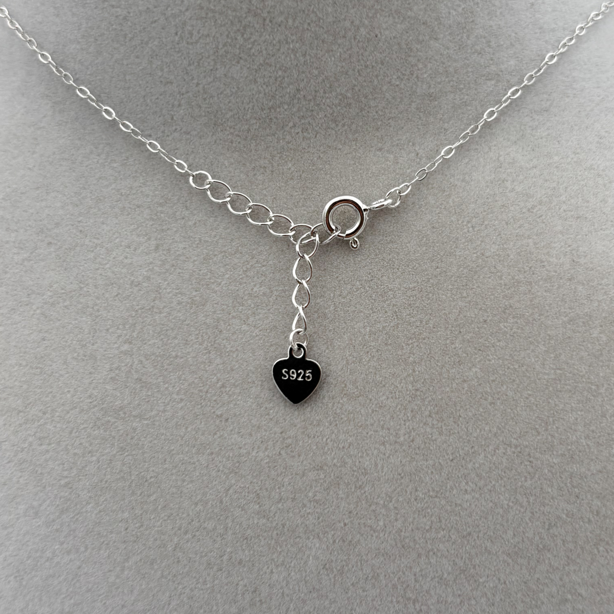 Zirkon Taşlı ve Sedefli Kelebek Y Kolye - Görsel 4