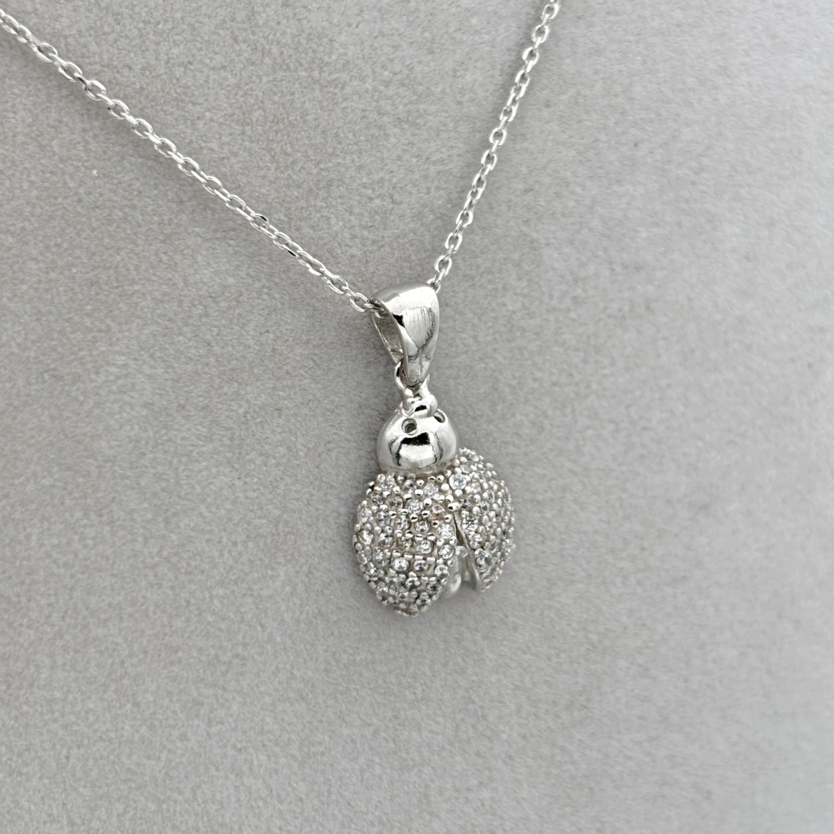 Zirkon Taşlı Uğur Böceği Kolye