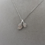 Zirkon Taşlı Yaprak Kolye