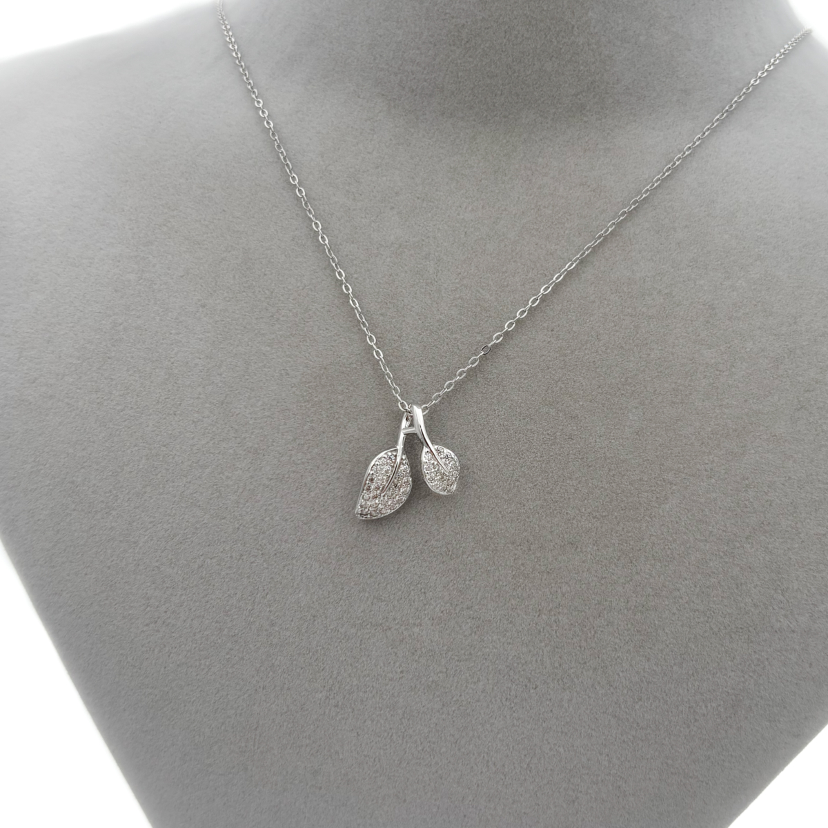 Zirkon Taşlı Yaprak Kolye - Görsel 3