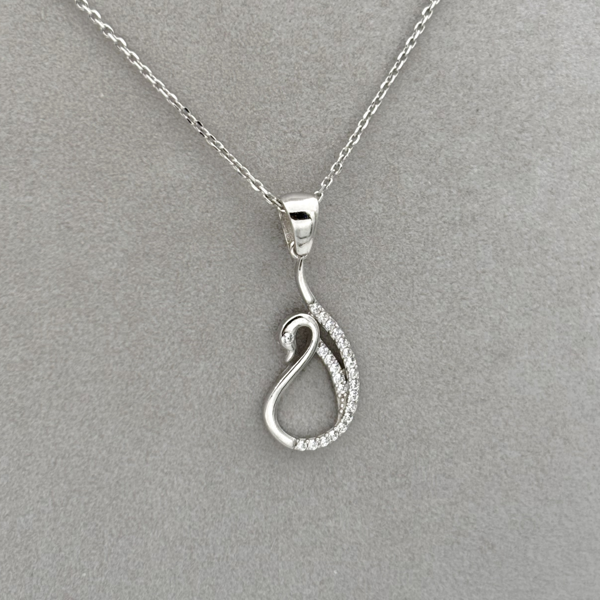 Zirkon Taşlı Zarif Kuğu Kolye - Görsel 3